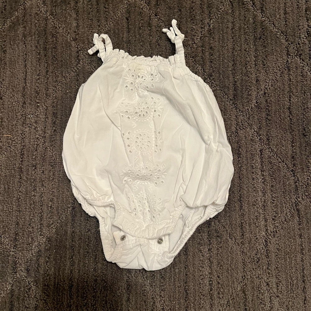 Old Navy White Eyelet Baby Girl Romper 0-3M